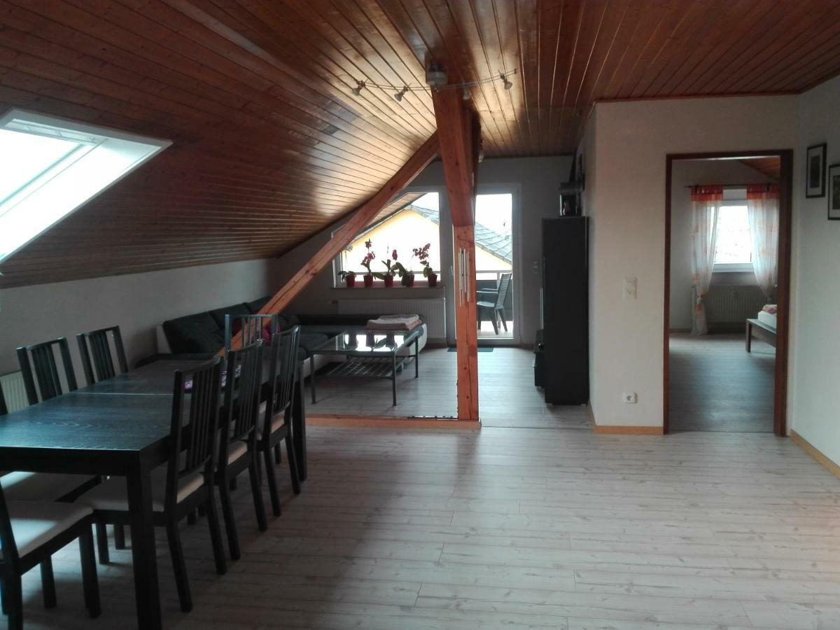 Obere Ferienwohnung Asshoff Zwischen Odenwald, Taubertal Und Bauland Berolzheim Dış mekan fotoğraf