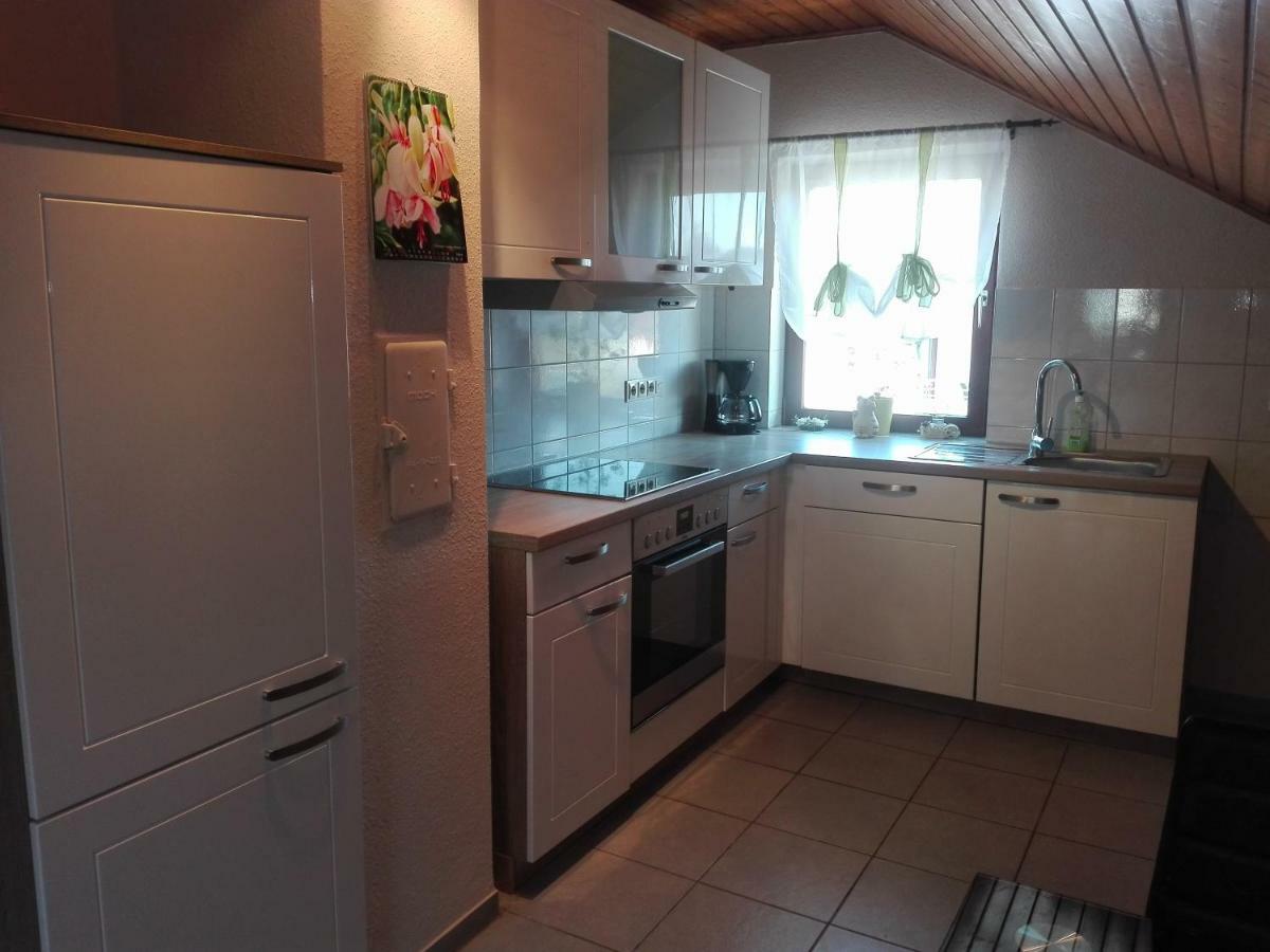 Obere Ferienwohnung Asshoff Zwischen Odenwald, Taubertal Und Bauland Berolzheim Dış mekan fotoğraf